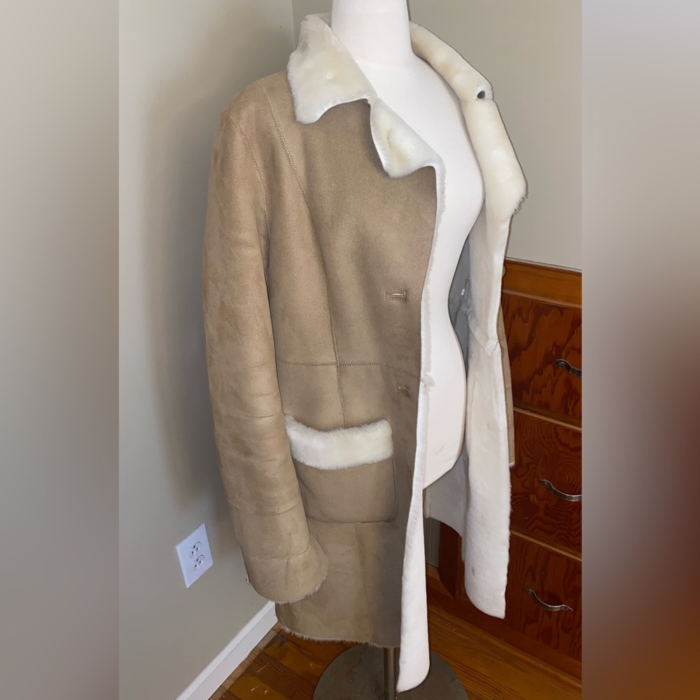 EUC suede and faux fur lined Ann Taylor coat size 8